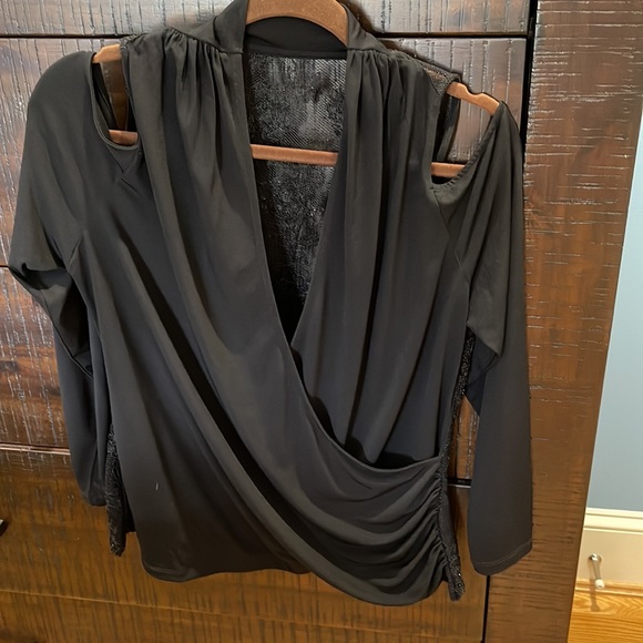 VENUS DRESSY BLACK TOP LARGE - Picture 4 of 9